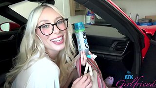Blonde Kay Lovely enjoys dimension being nicely fucked in the car